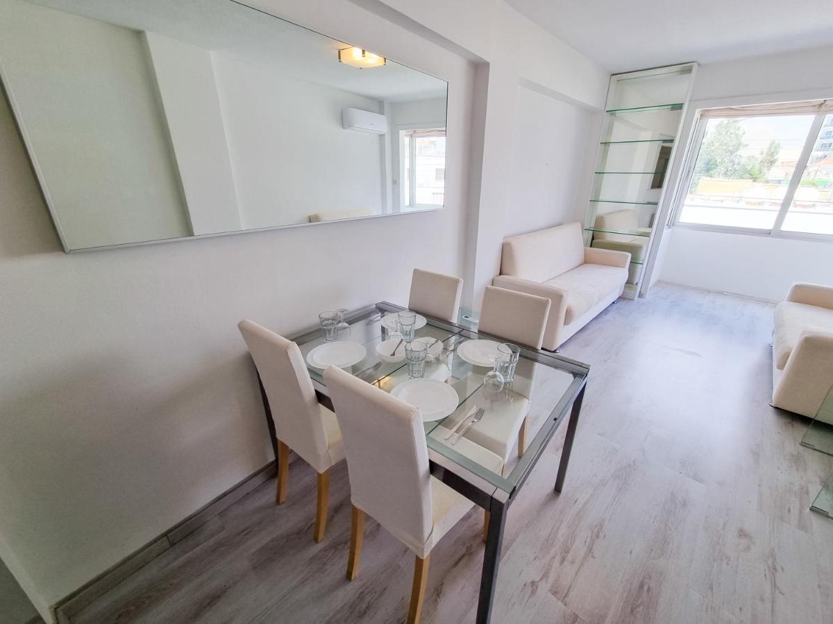 Cheer Up City Apartment, Near To The Finikoudes Beach Larnaca Buitenkant foto
