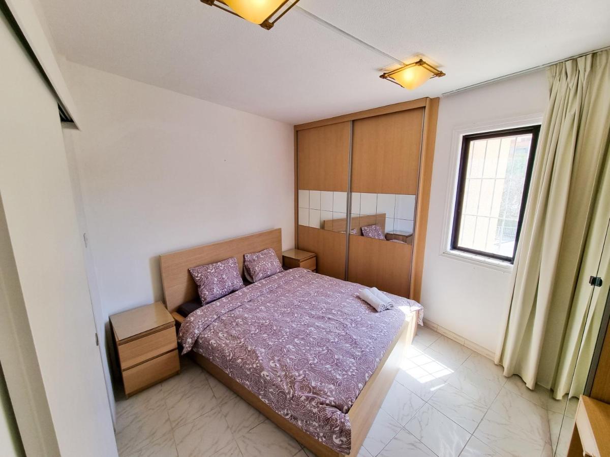 Cheer Up City Apartment, Near To The Finikoudes Beach Larnaca Buitenkant foto