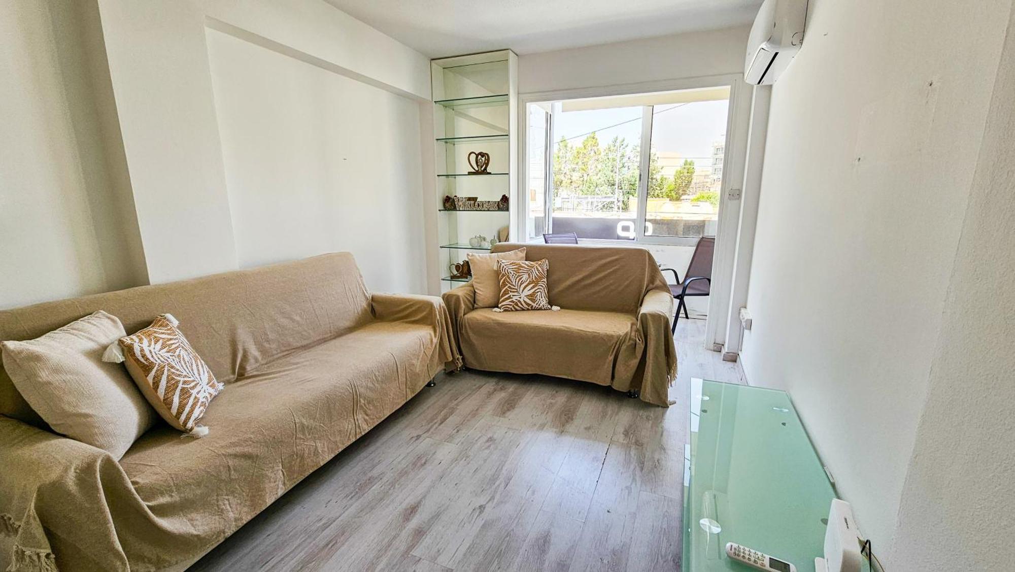 Cheer Up City Apartment, Near To The Finikoudes Beach Larnaca Buitenkant foto